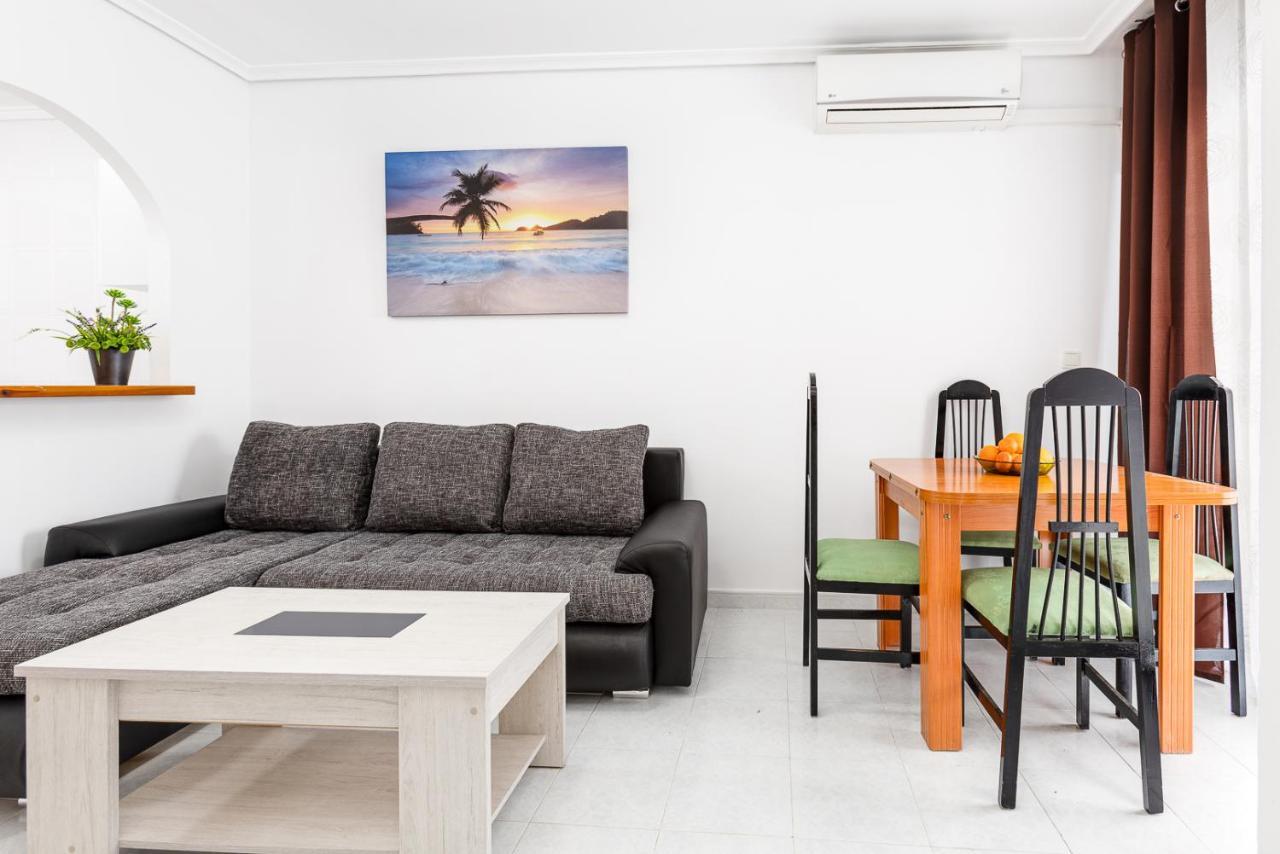 Arquitecto Larramendi Apartment Torrevieja Exterior photo